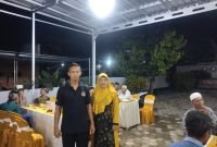 foto: Sutoyo Kades terlantik dan terpilih Desa Kemranggon di Pilkades Serentak 2024 Gelombang II Banjarnegara bersama istri Asriyati.