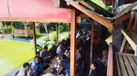 Foto: Rapat persiapan proyek Banprov dan BKK Tahun Anggaran 2025 di Café Kayu Warna, Kecamatan Punggelan.