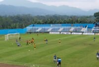 Foto: Laga Perdana Kompetisi Sepak Bola Liga 4 Jateng di Stadion Kolopaking, Kabupaten Banja rnegara.