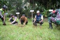 Foto: Penanaman 1.000 pohon oleh Kembara UIN Yogyakarta di Dusun Karang Tunon, Desa Glempang, Kecamatan Mandiraja, Banjarnegara.