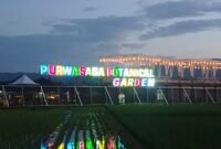 Foto :Botanical Garden Hill Rekreasi Bagi Pecinta view saat menjelang senja di Desa Purwa saba,Kecamatan Mandiraja, Kabupaten Banjarnegara. (Doc. Bas)