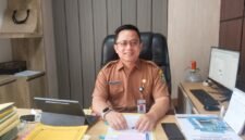 Foto: Aditya Agus Satriya saat berada di ruang kerjanya di Kantor BPPKAD Banjarnegara. (Dok.
Bas/Berita Fakta.id).