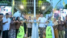 Fhoto: Momentum Gebyar Hari jadi Kabupaten Banjarnegara ke 455 tahun, Mencatat rekor MURI 45 ribu lima ratus orang minum dawet ayu.(Dok.Kominfo).