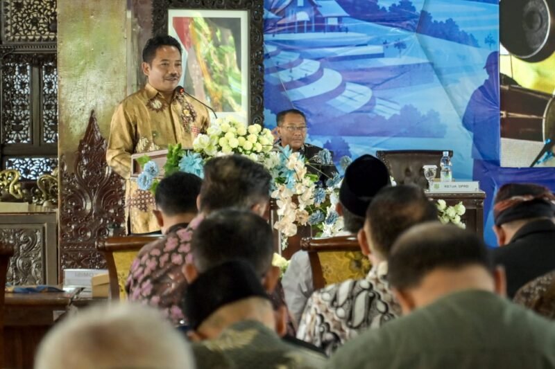 Ketua DPRD Kabupaten Banjarnegara, Slamet SM, (foto/mar)