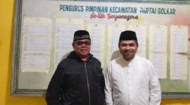 foto: Fery Wawan Cahyono Anggota DPRD Jateng dari Fraksi Golkar, Ketua DPD Golkar dan H.Bawono Anggota Struktural Partai Golkar saat bukber di Kantor DPC Banjarnegara.(Dok.Berita Fakta)