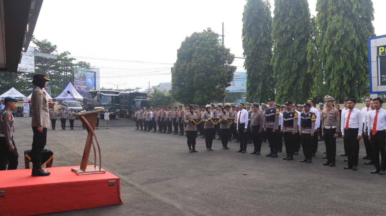 Apel Jam Pimpinan, Polres Purbalingga Beri Penghargaan 23 Personel Berprestasi