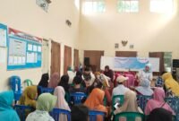 salah situasi saat pendistribusian Bantuan pangan oleh Bulog di Kelurahan Rejasa,Kecamatan Madukara, Kabupaten Banjarnegara.(Dok.Berita Fakta)