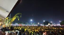 Ribuan penonton memadati Alun alun Banjarnegara untuk menonton gelar hiburan rakyat, di acara 455 tahun Banjarnegara peringati ultahnya.(Dok.Kominfo Bna/Berita Fakta.id)