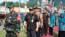 Hendro Cahyono, SE, MSi saat berada di upacara peresmian penutupan TMMD sengkunyung Desa Lawen,Kecamatan Pandanarum, Kabupaten Banjarnegara.(Dok.Kominfo Bna/Berita Fakta.id)