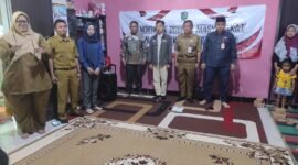 Edukasi politik yang bersih dari Ba kesbangpol Kabupaten Banjarnegara di kediaman anggota DPDR Kabupaten kota dari fraksi Gerindra Anto SPd, MM, yang beralamatkan di Desa Gumelar, Kecamatan Karang Kobar, Kabupaten Banjarnegara.(Dok.Kominfo/Berita Fakta.id).