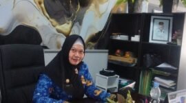 Kasat Pol PP Kabupaten Banjarnegara Fajar Nidaul Syarifah,AP,MH saat membuka wawancara di Ruangan nya.(Dok.Berita Fakta.id)