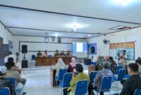 Suasana sosialisasi Regulasi Pengangkatan Perangkat Desa Purwasaba, di Aula Kantor Kecamatan Mandiraja, nampak camat dan OPD Terkait Hadir di acara ini.(Dok.Kominfo/Berita Fakta id)
