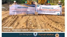 Perwakilan PT Anugerah Tani Makmur dan perusahaan mitra berfoto bersama saat pelaksanaan program CSR perbaikan Jalan Lintas Meredan–Simpang Beringin, Kecamatan Tualang, Kabupaten Siak, Rabu (10/6/2026).