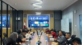 Audiensi perwakilan komunitas pengemudi bersama Pertamina Patra Niaga di IT Tanjung Wangi Banyuwangi membahas kendala Program Subsidi Tepat, QR Code terblokir, dan kuota subsidi yang hilang.
