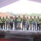Sejumlah pejabatDirektur Panas Bumi, Direktorat Jenderal Energi Baru Terbarukan dan Konservasi Energi (EBTKE), Kementerian Energi dan Sumber Daya Mineral (ESDM), Priatin Hadi Wijaya, bersama Direktur Utama GDE, Yudistian Yunis, Komisaris Utama GDE, Heri Setiawan, Vice President Onshore Division PT Timas Suplindo, Mukti M. Solichin, Direktur Utama PT Rekayasa Engineering, Donal Silitonga, Gubernur Jawa Tengah yang diwakili Kepala Biro Perekonomian, Johan Hadiyanto, Bupati Banjarnegara yang diwakili Asisten Ekonomi dan Pembangunan, Mohamad Iqbal, Bupati Wonosobo yang diwakili oleh Sekretaris Daerah Wonosobo, One Andang Wardoyo, serta jajaran Forkopimda Provinsi Jawa Tengah, Kabupaten Banjarnegara, dan Kabupaten Wonosobo melakukan penekanan tombol sebagai tanda dimulainya pembangunan PLTP 2 Dieng (foto/ahr)