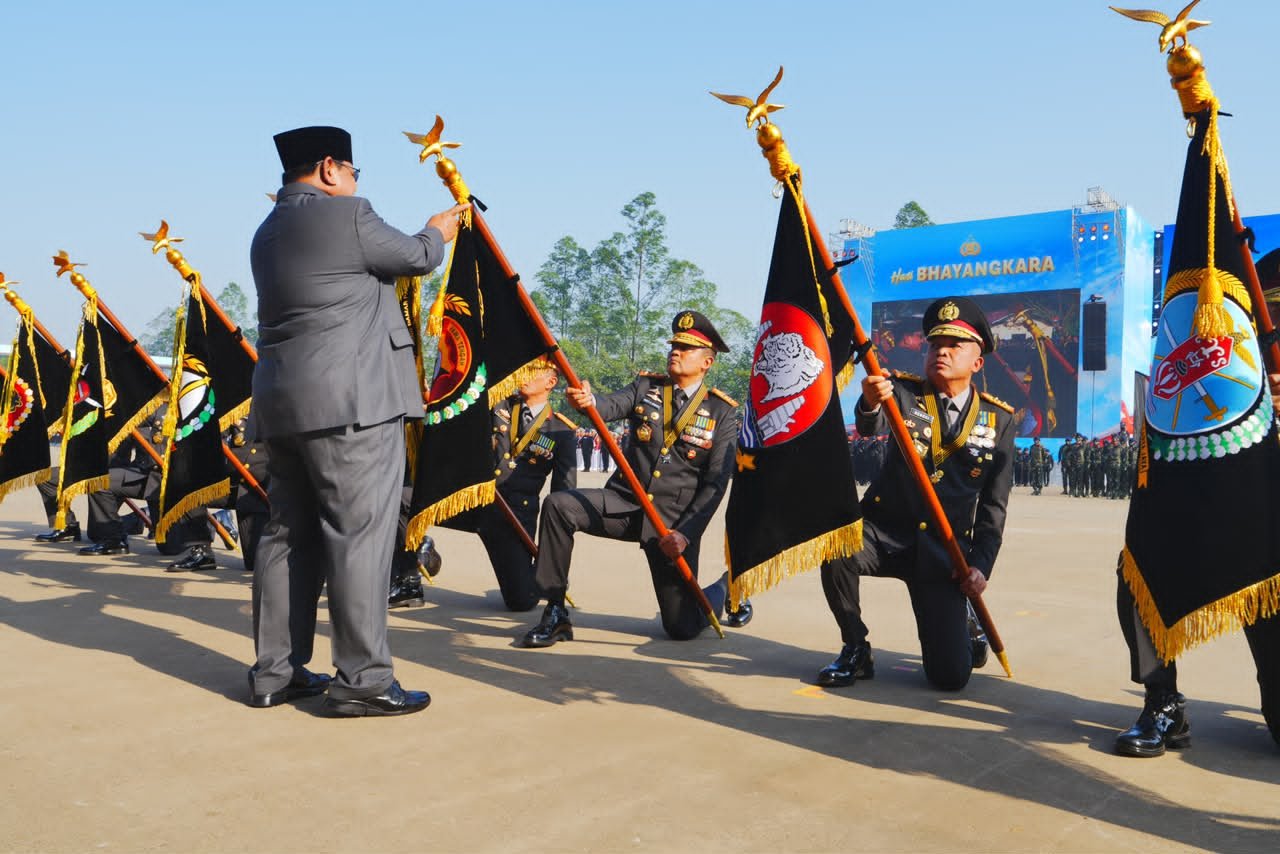 Kado Hari Bhayangkara ke-80, Polda Jateng Raih Penghargaan Tanda Kehormatan Nugraha Sakanti dari Presiden RI