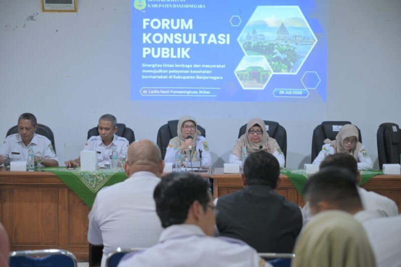 Dinas Kesehatan Kabupaten Banjarnegara melalui forum Konsultasi Publik melaksanakan sosialisasi peningkatan layanan kesehatan PBI dan percepatan eliminasi TBC dengan mengoptimalkan BPJS Kesehatan untuk masyarakat, di Aula Sasana Karya Praja Setda Banjarnegara.(Dok.Kominfo)