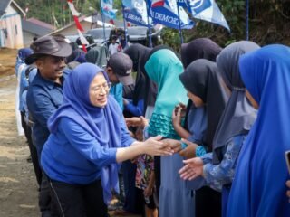 Bangkit dari Keterpurukan, Warga Huntara Situkung Mulai Menata Kehidupan Pascabencana