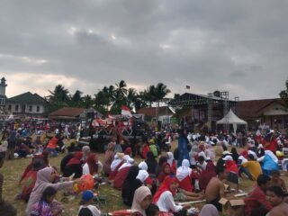 Ribuan Warga Tumpah Ruah di Lapangan Desa Lengkong, Karnaval HUT ke-81 RI Jadi Puncak Kemeriahan
