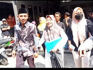 Pilkades Kendalsari 2026: Imamukarto Resmi Mendaftar, Wahyudi Ambil Formulir