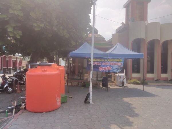 Hampir Tiga Bulan Kemarau, Warga Perkotaan Banjarnegara Masih Andalkan Droping Air BPBD