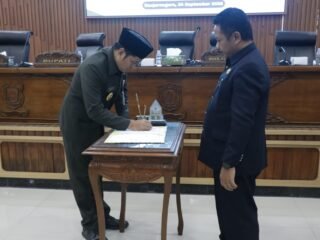 Delapan Fraksi Sepakat, Perubahan APBD 2026 Banjarnegara Masuk Tahap Evaluasi Provinsi