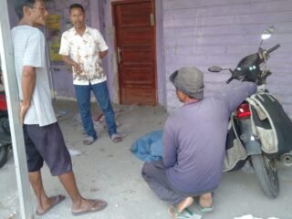 Warga Amankan Pria Diduga Terlibat Pencurian Kabel di Perumahan VKC
