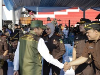 243.543 Satlinmas Siap Perkuat Perlindungan Masyarakat, Teguh Subroto Dikukuhkan Sebagai Ketua DPD Aslinmas Jateng
