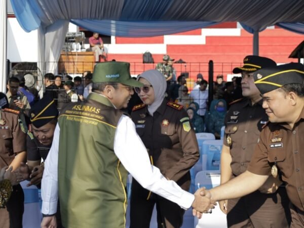 243.543 Satlinmas Siap Perkuat Perlindungan Masyarakat, Teguh Subroto Dikukuhkan Sebagai Ketua DPD Aslinmas Jateng