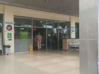 Kebakaran Melanda Ruang ICU RSUD Kabupaten Bekasi, Puluhan Pasien Dievakuasi