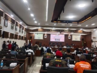 AWH Sambangi DPRD Banjarnegara, Soroti Birokrasi, Pendidikan hingga Darurat Sampah
