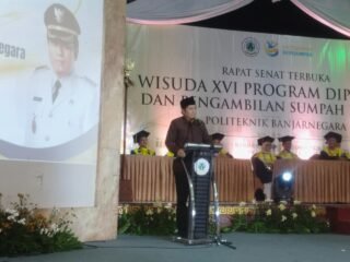 104 Lulusan Politeknik Banjarnegara Dilepas, Wabup Dorong Putra Daerah Jadi Penggerak Pembangunan