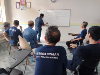 Lapas Cipinang Kembangkan Pembelajaran Berbasis Pengalaman, Warga Binaan Jadi Tutor bagi Sesama