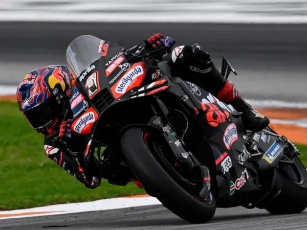 Aprilia Kuasai FP1 Mandalika, Bezzecchi Ungguli Marc Marquez