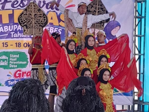 Festival Literasi Brebes 2026, Bupati Ajak Masyarakat Tumbuhkan Budaya Membaca Sejak Dini