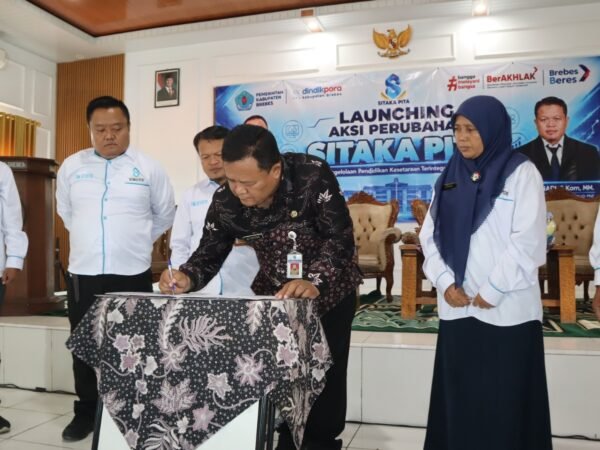 SITAKA-PITA Diluncurkan, Brebes Perkuat Pengelolaan Pendidikan Kesetaraan Berbasis Data