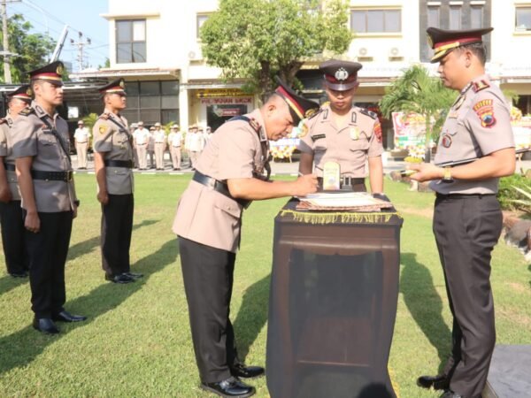 Pimpin Sertijab, Kapolres Brebes Minta Pejabat Baru Segera Menyesuaikan Diri dan Kenali Wilayah