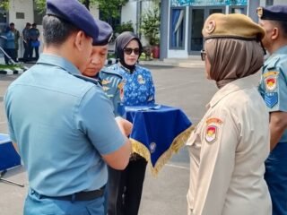 Danlanal Tegal Tekankan Peningkatan Profesionalisme dan Tanggung Jawab, 21 Personel Anggota Lanal Tegal Naik Pangkat